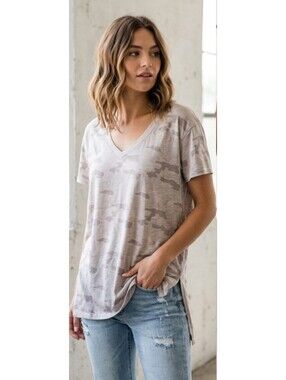 American Eagle Outfitters Pink & Gray Camo Slub Knit Tee